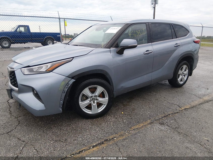 2020 Toyota Highlander VIN 5TDBZRBH2LS038059 IAAI salvage auction — FRONT END, Clear (Missouri), sold $9,075 on 2026-07-16 (photo 2)