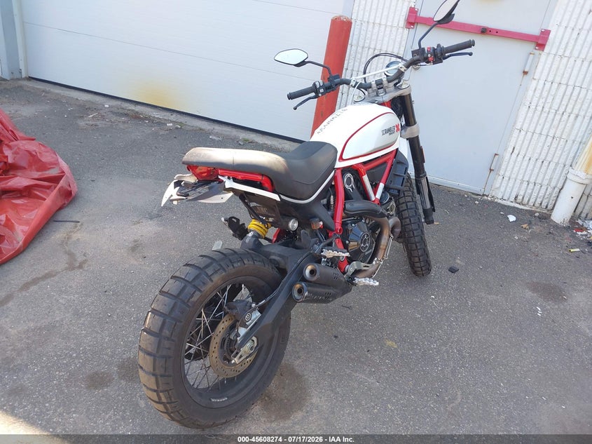 2019 Ducati Scrambler VIN ML0KAFPM5KT001552 IAAI salvage auction — SIDE, Salvage Title, sold $1,650 on 2026-09-02 (photo 4)