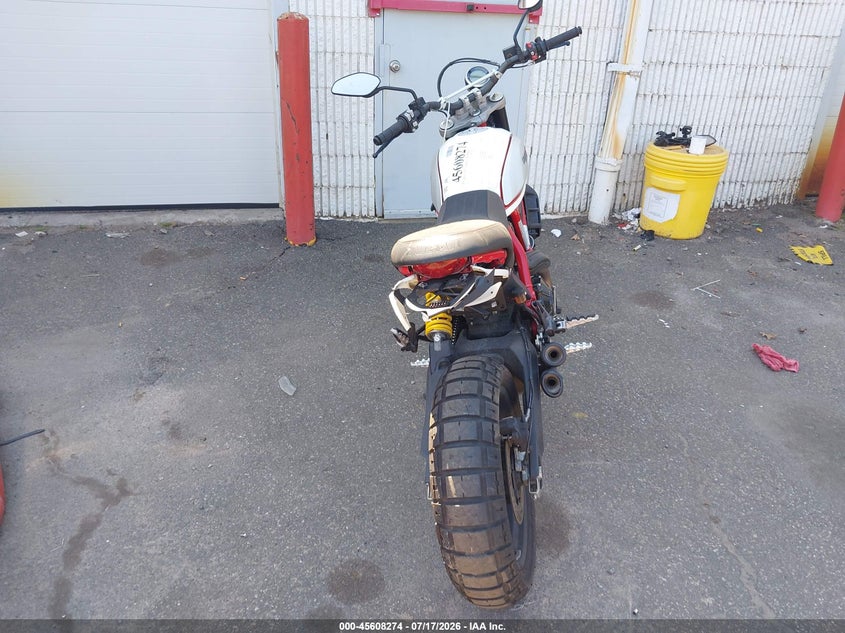2019 Ducati Scrambler VIN ML0KAFPM5KT001552 IAAI salvage auction — SIDE, Salvage Title, sold $1,650 on 2026-09-02 (photo 6)