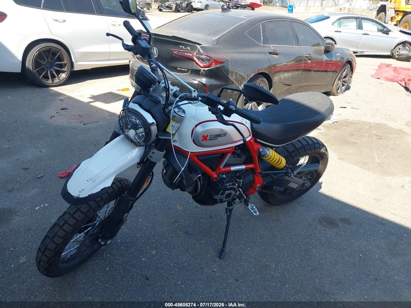 2019 Ducati Scrambler VIN ML0KAFPM5KT001552 IAAI salvage auction — SIDE, Salvage Title, sold $1,650 on 2026-09-02 (photo 9)