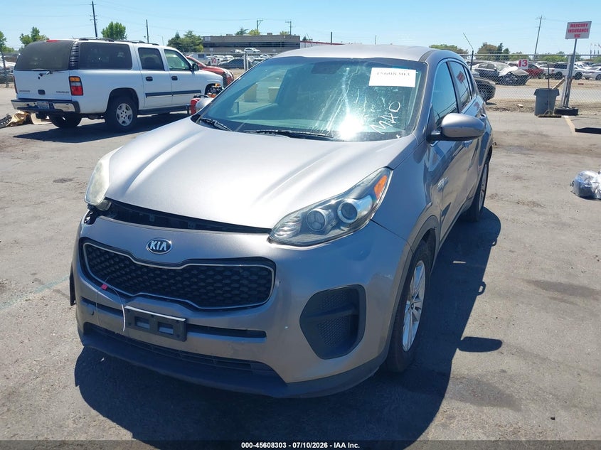 2018 Kia Sportage VIN KNDPM3AC4J7423864 IAAI salvage auction — RIGHT SIDE, Salvage Title, sold $2,100 on 2026-07-29 (photo 2)