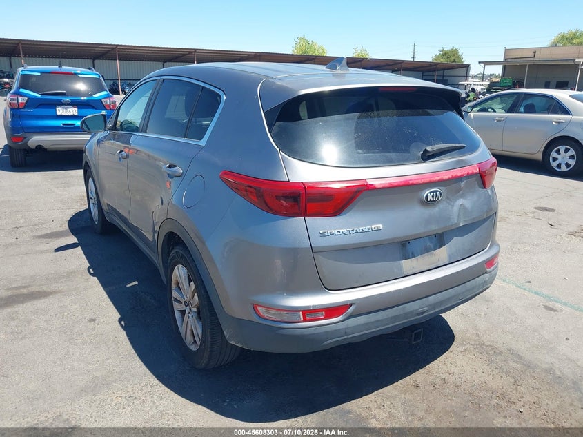 2018 Kia Sportage VIN KNDPM3AC4J7423864 IAAI salvage auction — RIGHT SIDE, Salvage Title, sold $2,100 on 2026-07-29 (photo 3)