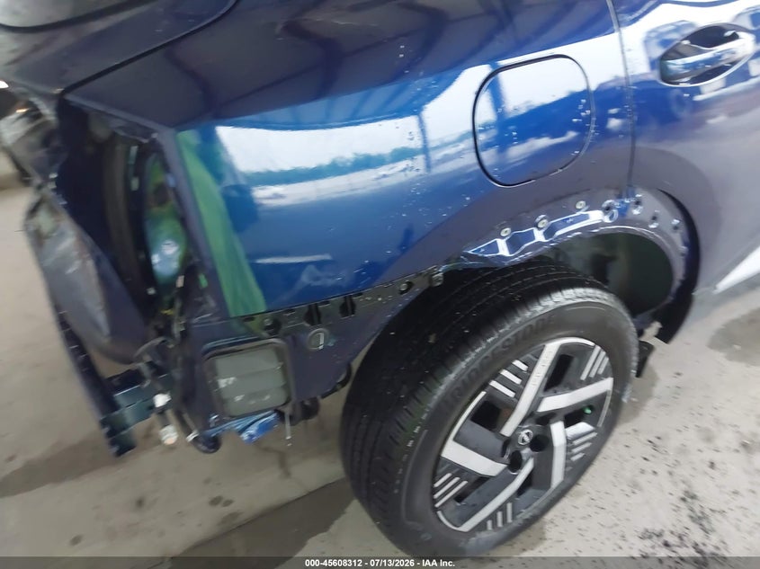 2025 Nissan Kicks VIN 3N8AP6CA0SL371564 IAAI salvage auction — REAR END, Salvage Title, sold $5,100 on 2026-08-21 (photo 6)