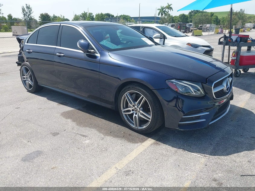 2017 Mercedes-benz E-klasse VIN WDDZF4JB4HA243478 IAAI salvage auction — REAR END, Salvage Title, sold $4,050 on 2026-07-31 (photo 1)