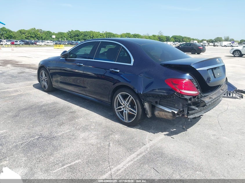 2017 Mercedes-benz E-klasse VIN WDDZF4JB4HA243478 IAAI salvage auction — REAR END, Salvage Title, sold $4,050 on 2026-07-31 (photo 3)