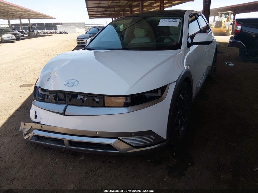2024 Hyundai Ioniq 5 VIN KM8KR4DE5RU329452 IAAI salvage auction — RIGHT FRONT, Wait Title, sold $9,900 on 2026-08-22 (photo 2)