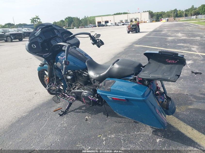2021 Harley-davidson Road glide VIN 1HD1KTP14MB669217 IAAI salvage auction — REAR END, Wait Title, sold $4,750 on 2026-09-10 (photo 3)