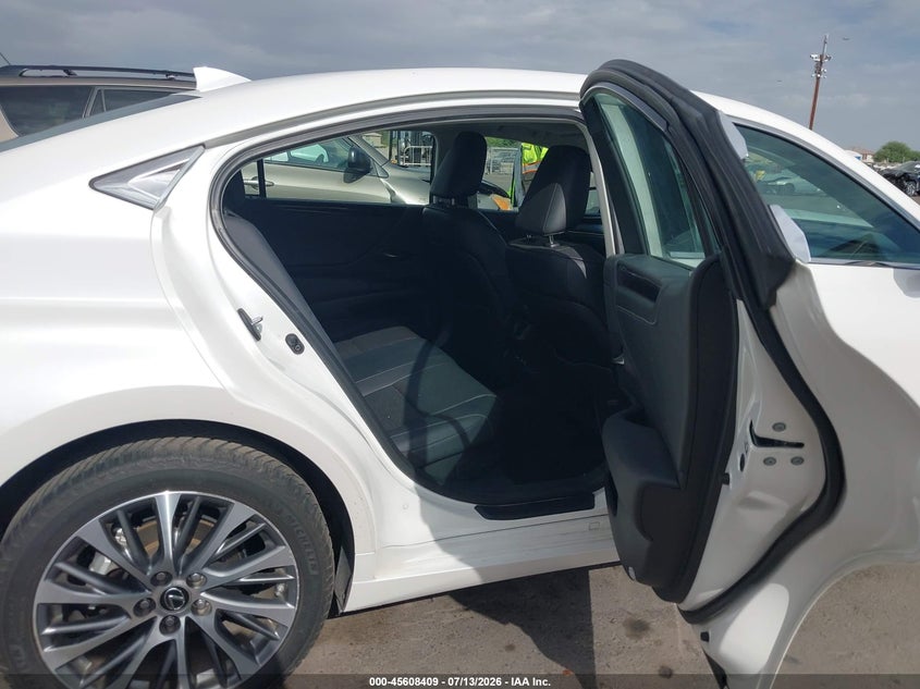 2019 Lexus ES VIN 58AB21B10KU004290 IAAI salvage auction — LEFT FRONT, Salvage (Arizona), sold $7,700 on 2026-07-31 (photo 8)