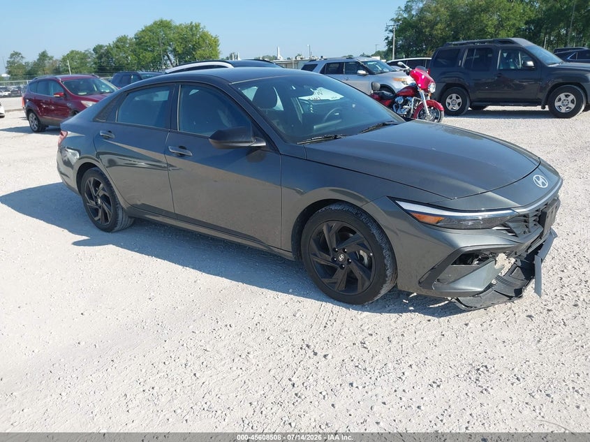 2026 Hyundai Elantra VIN KMHLM4DG6TU121057 IAAI salvage auction — RIGHT FRONT, Enterprise Vehicles Clear Only (Illinois), sold $11,600 on 2026-07-29 (photo 1)