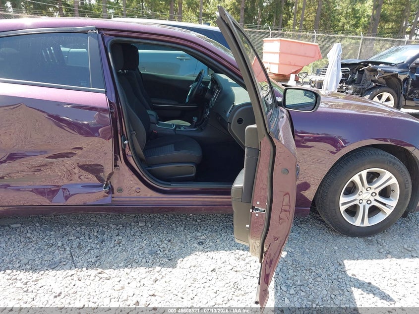 2020 Dodge Charger VIN 2C3CDXBG8LH205526 IAAI salvage auction — RIGHT SIDE, Salvage Title, sold $6,100 on 2026-07-30 (photo 5)