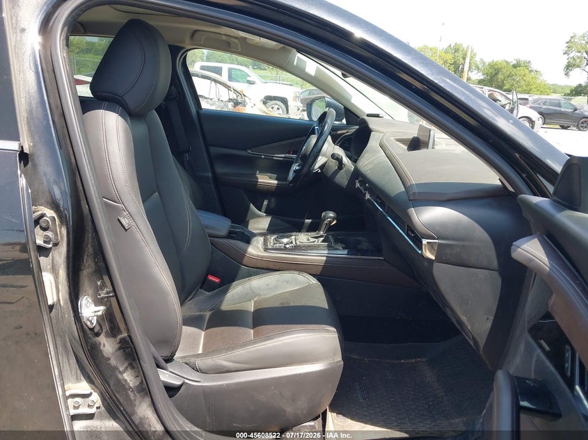 2021 Mazda Cx-30 VIN 3MVDMBDL9MM303477 IAAI salvage auction — HAIL, Salvage (Iowa), sold $8,675 on 2026-09-01 (photo 5)