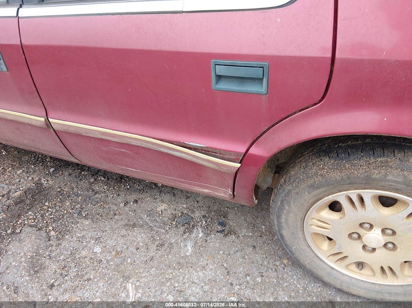 1995 Plymouth Acclaim VIN 1P3AA4638SF574792 IAAI salvage auction — NORMAL WEAR, Clear (Mississippi), sold $50 on 2026-07-22 (photo 6)
