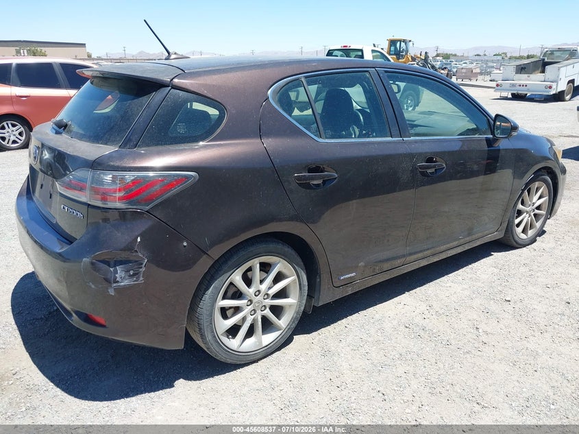2013 Lexus Ct 200h VIN JTHKD5BH1D2159051 IAAI salvage auction — NORMAL WEAR, Clear (California), sold $2,725 on 2026-07-16 (photo 4)