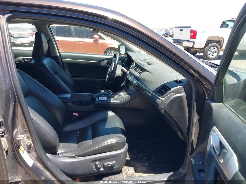 2013 Lexus Ct 200h VIN JTHKD5BH1D2159051 IAAI salvage auction — NORMAL WEAR, Clear (California), sold $2,725 on 2026-07-16 (photo 5)
