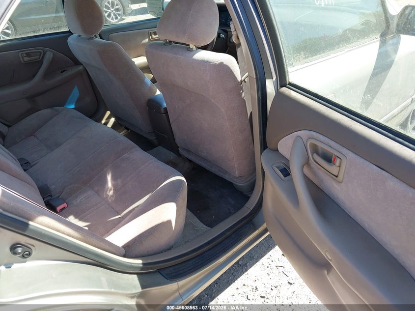 1998 Toyota Camry VIN JT2BG22K7W0167858 IAAI salvage auction — NORMAL WEAR, Clear, sold $350 on 2026-07-22 (photo 8)