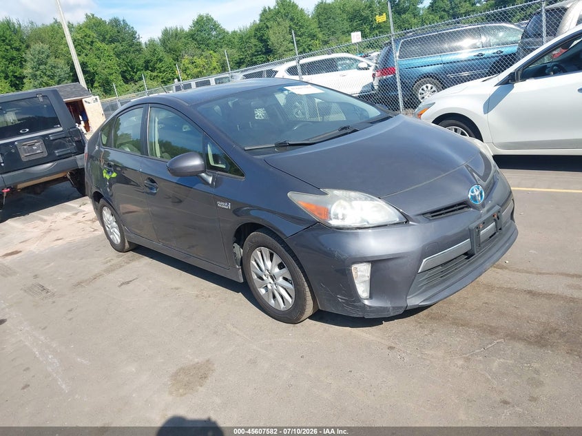 2013 Toyota Prius plug-in VIN JTDKN3DP2D3037798 IAAI salvage auction — SIDE, Clear (Massachusetts), sold $4,850 on 2026-07-16 (photo 1)