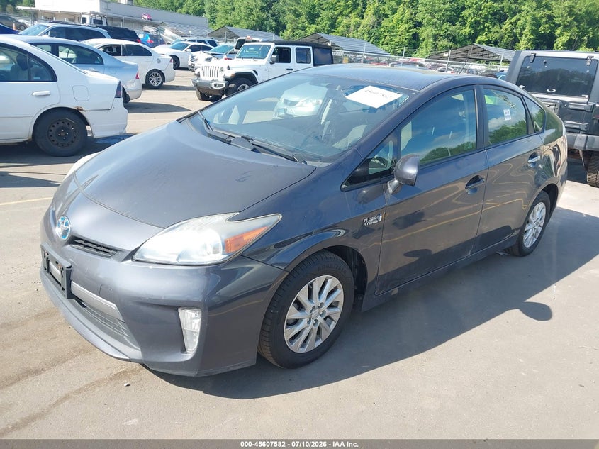 2013 Toyota Prius plug-in VIN JTDKN3DP2D3037798 IAAI salvage auction — SIDE, Clear (Massachusetts), sold $4,850 on 2026-07-16 (photo 2)