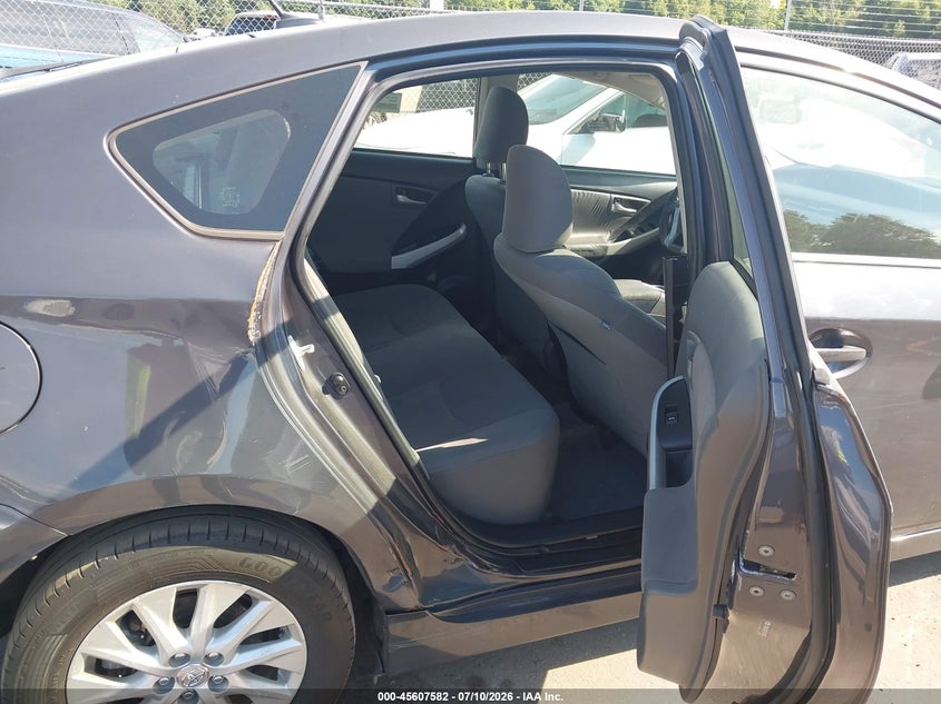 2013 Toyota Prius plug-in VIN JTDKN3DP2D3037798 IAAI salvage auction — SIDE, Clear (Massachusetts), sold $4,850 on 2026-07-16 (photo 8)