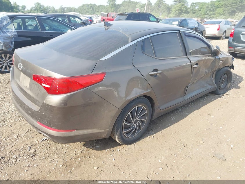 2011 Kia Optima VIN KNAGM4A75B5068514 IAAI salvage auction — SIDE, Mv-907A (New York), sold $25 on 2026-07-28 (photo 4)