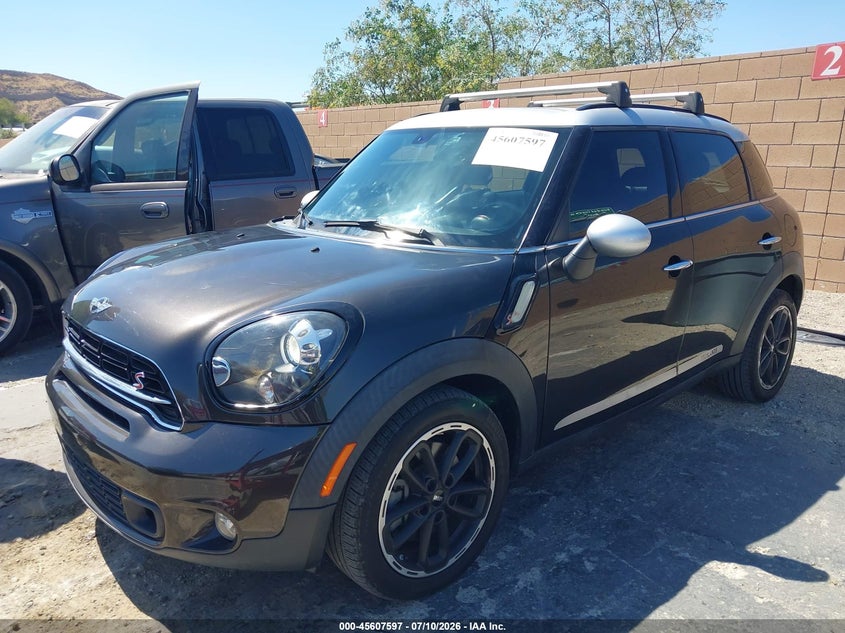 2016 Mini Countryman VIN WMWZC3C52GWT10954 IAAI salvage auction — RIGHT FRONT, Wait Title, sold $1,575 on 2026-08-12 (photo 2)