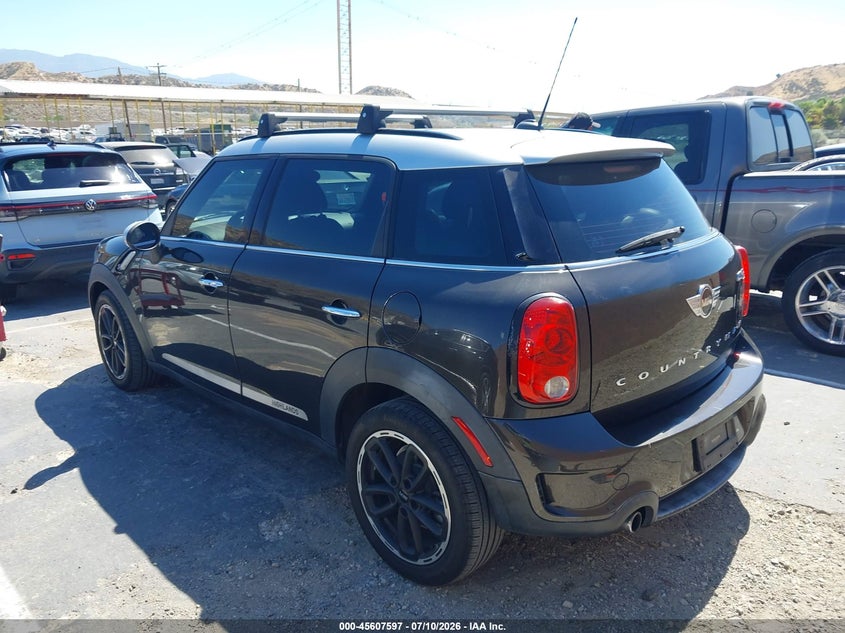 2016 Mini Countryman VIN WMWZC3C52GWT10954 IAAI salvage auction — RIGHT FRONT, Wait Title, sold $1,575 on 2026-08-12 (photo 3)