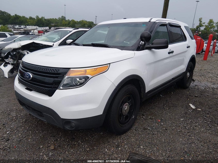 2014 Ford Police interceptor utility VIN 1FM5K8ARXEGA80946 IAAI salvage auction — NORMAL WEAR, Clear (Tennessee), sold $750 on 2026-07-16 (photo 2)