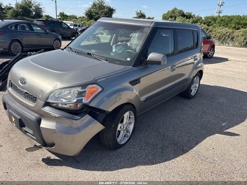 2010 Kia Soul VIN KNDJT2A21A7163708 IAAI salvage auction — LEFT FRONT, Clear (Mississippi), sold $400 on 2026-07-30 (photo 2)