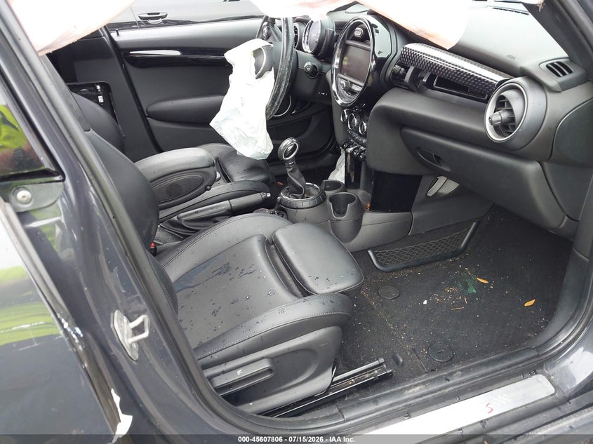 2015 Mini Hard top VIN WMWXU3C52F2B55755 IAAI salvage auction — FRONT END, Salvage Title, sold $500 on 2026-08-20 (photo 5)