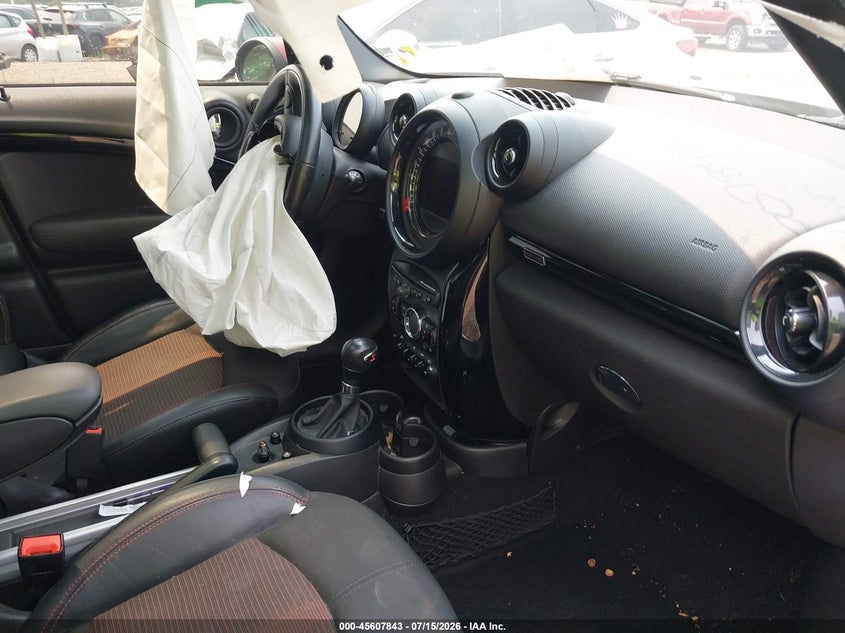 2016 Mini Countryman VIN WMWZC5C50GWU04097 IAAI salvage auction — FRONT END, Salvage Title, sold $1,150 on 2026-08-11 (photo 5)