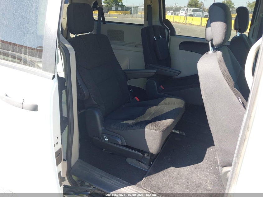2019 Dodge Grand caravan VIN 2C4RDGBG4KR571689 IAAI salvage auction — NORMAL WEAR, Sf97 (California), sold $16,325 on 2026-07-30 (photo 8)