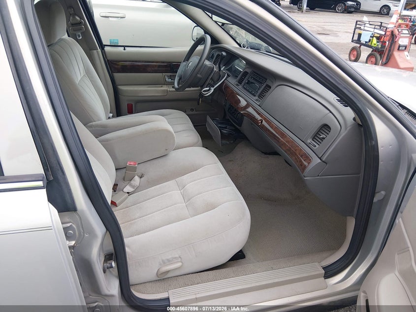 2007 Mercury Grand marquis VIN 2MEFM74V57X604974 IAAI salvage auction — REAR END, Salvage (Louisiana), sold $875 on 2026-08-01 (photo 5)