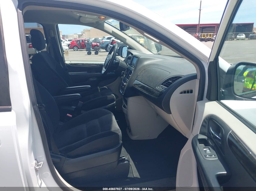 2018 Dodge Grand caravan VIN 2C4RDGBG4JR296467 IAAI salvage auction — NORMAL WEAR, Sf97 (Hawaii), sold $8,600 on 2026-07-28 (photo 5)