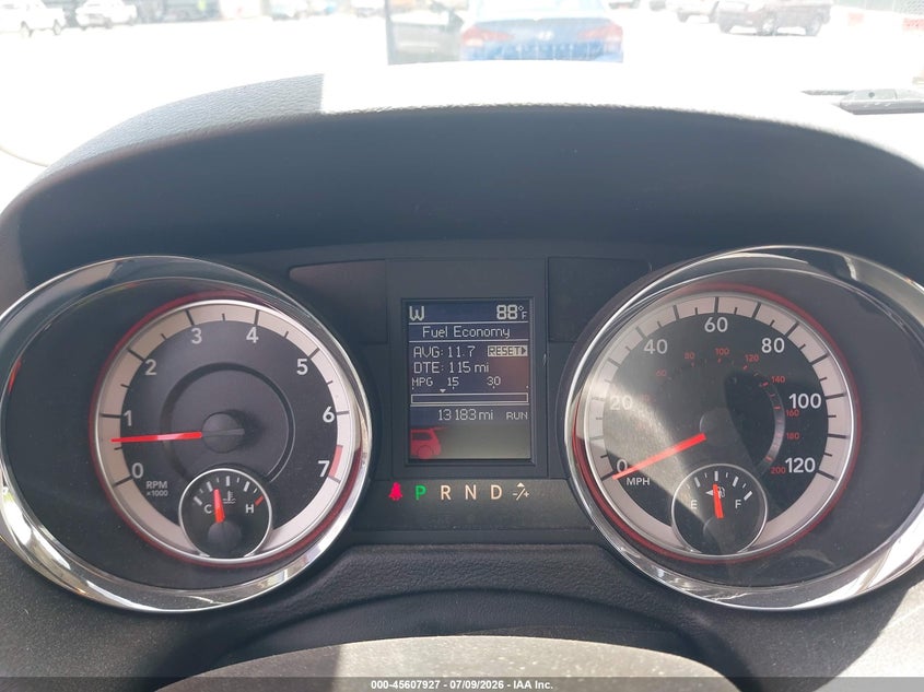 2018 Dodge Grand caravan VIN 2C4RDGBG4JR296467 IAAI salvage auction — NORMAL WEAR, Sf97 (Hawaii), sold $8,600 on 2026-07-28 (photo 7)
