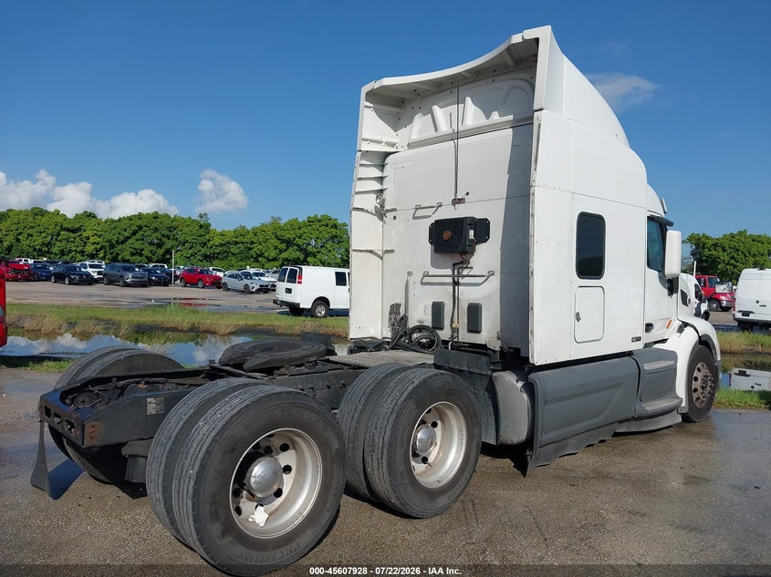 2018 Peterbilt 579 VIN 1XPBDP9X9JD448199 IAAI salvage auction — Burn Engine, Rebuildable (Florida), sold $1,550 on 2026-07-29 (photo 4)