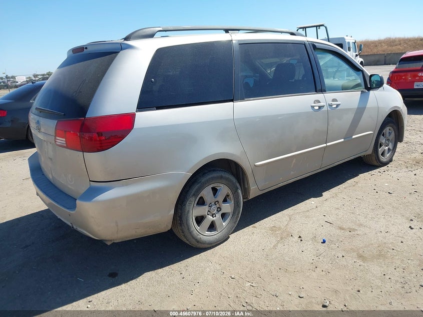 2005 Toyota Sienna VIN 5TDZA23C45S237794 IAAI salvage auction — NORMAL WEAR, Salvage Title - Dealer (California), sold $550 on 2026-07-29 (photo 4)