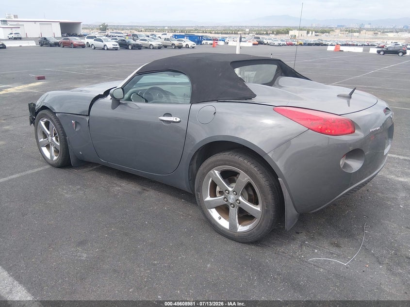 2008 Pontiac Solstice VIN 1G2MB35B18Y104005 IAAI salvage auction — RIGHT SIDE, Salvage (Nevada), sold $400 on 2026-07-31 (photo 3)