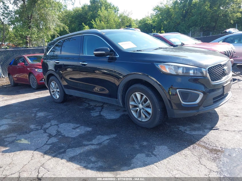 2016 Kia Sorento VIN 5XYPG4A32GG081744 IAAI salvage auction — NORMAL WEAR, Clear (Kansas), sold $825 on 2026-07-29 (photo 1)