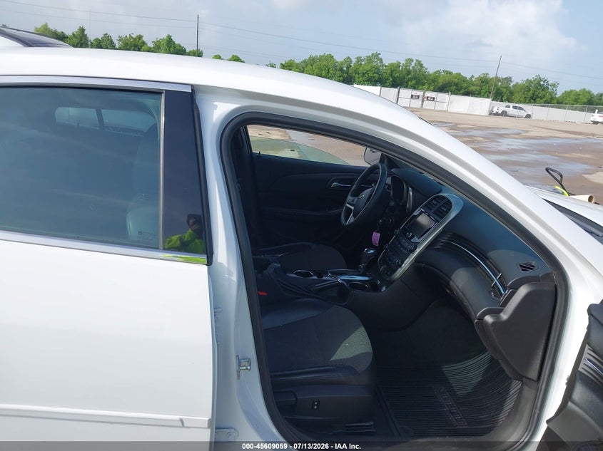 2015 Chevrolet Malibu VIN 1G11C5SL1FF234260 IAAI salvage auction — REAR END, Salvage (Texas), sold $1,550 on 2026-07-31 (photo 5)