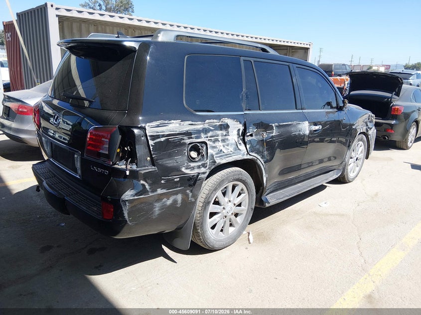 2010 Lexus Lx 570 VIN JTJHY7AX5A4054305 IAAI salvage auction — SIDE, Salvage (California), sold $9,700 on 2026-08-10 (photo 4)