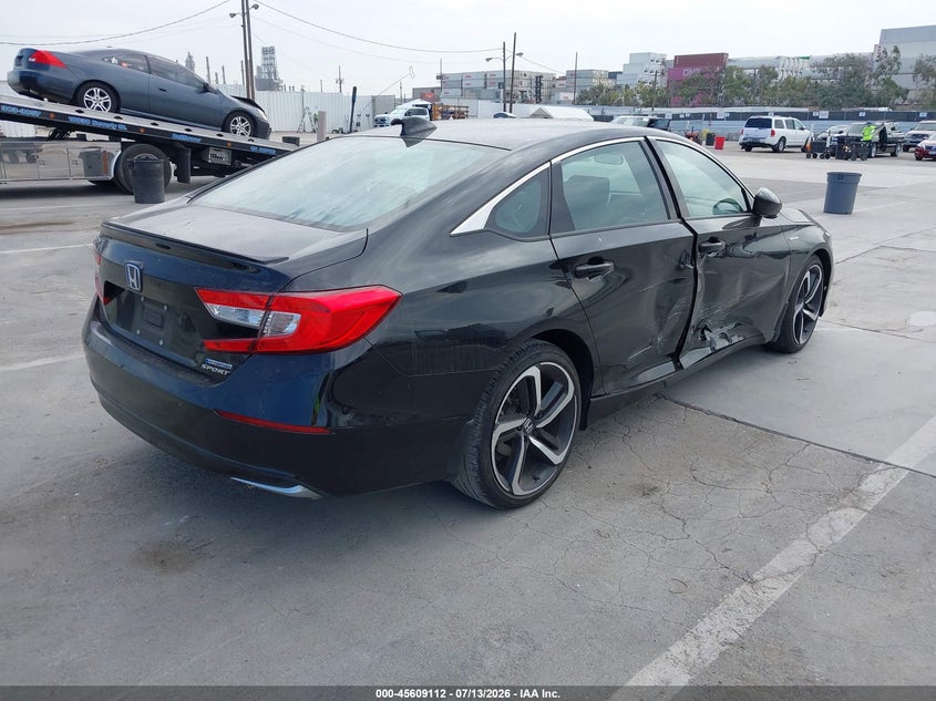 2022 Honda Accord VIN 1HGCV3F21NA026506 IAAI salvage auction — SIDE, Wait Title, sold $13,700 on 2026-08-01 (photo 4)