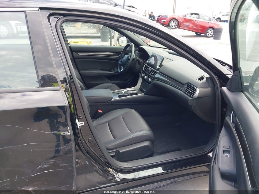 2022 Honda Accord VIN 1HGCV3F21NA026506 IAAI salvage auction — SIDE, Wait Title, sold $13,700 on 2026-08-01 (photo 5)
