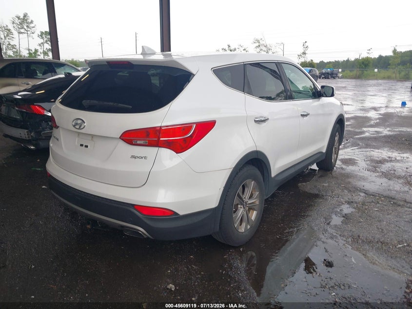 2015 Hyundai Santa fe VIN 5XYZT3LB5FG268672 IAAI salvage auction — FRONT END, Rebuildable (Florida), sold $2,000 on 2026-07-28 (photo 4)