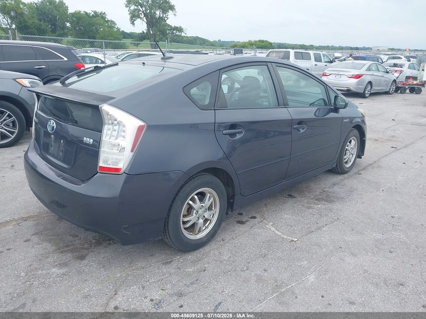2010 Toyota Prius VIN JTDKN3DU8A1074383 IAAI salvage auction — HAIL, Regular Certificate (Iowa), sold $500 on 2026-07-28 (photo 4)