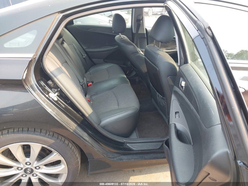 2013 Hyundai Sonata VIN 5NPEC4AC0DH522116 IAAI salvage auction — NORMAL WEAR, Clear (Connecticut), sold $500 on 2026-07-30 (photo 8)
