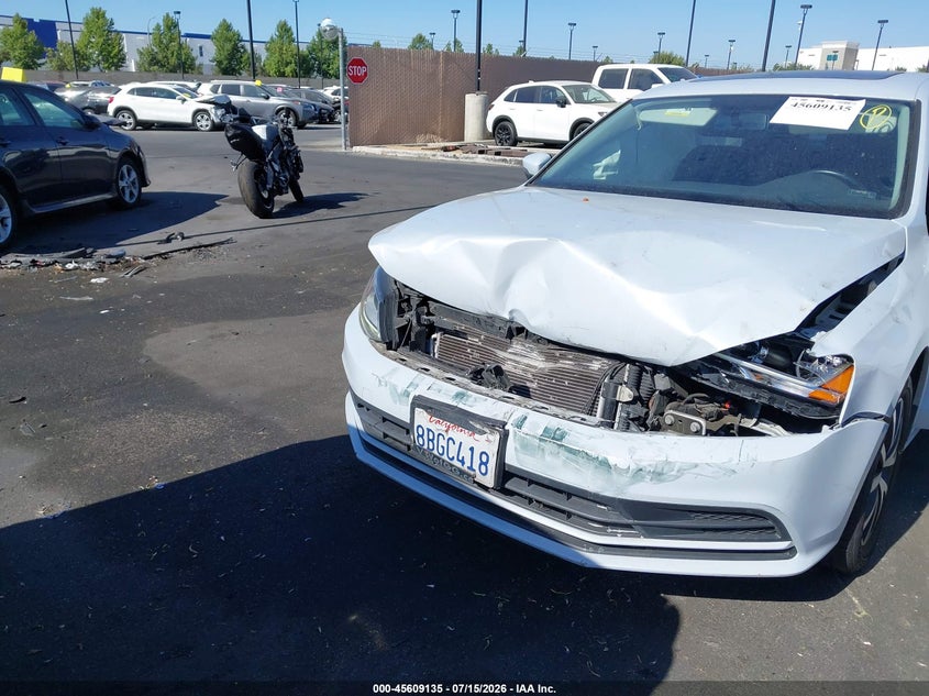2018 Volkswagen Jetta VIN 3VWDB7AJ4JM219325 IAAI salvage auction — FRONT END, Salvage Title, sold $2,950 on 2026-08-07 (photo 6)