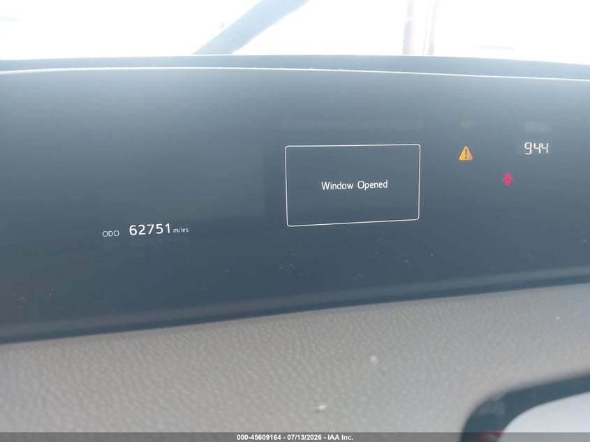 2022 Toyota Prius VIN JTDKAMFU1N3163785 IAAI salvage auction — NORMAL WEAR, Salvage (California), sold $2,975 on 2026-07-28 (photo 7)