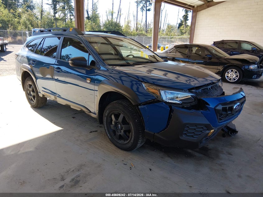 2025 Subaru Outback VIN 4S4BTGUD8S3272881 — IAAI salvage auction photo