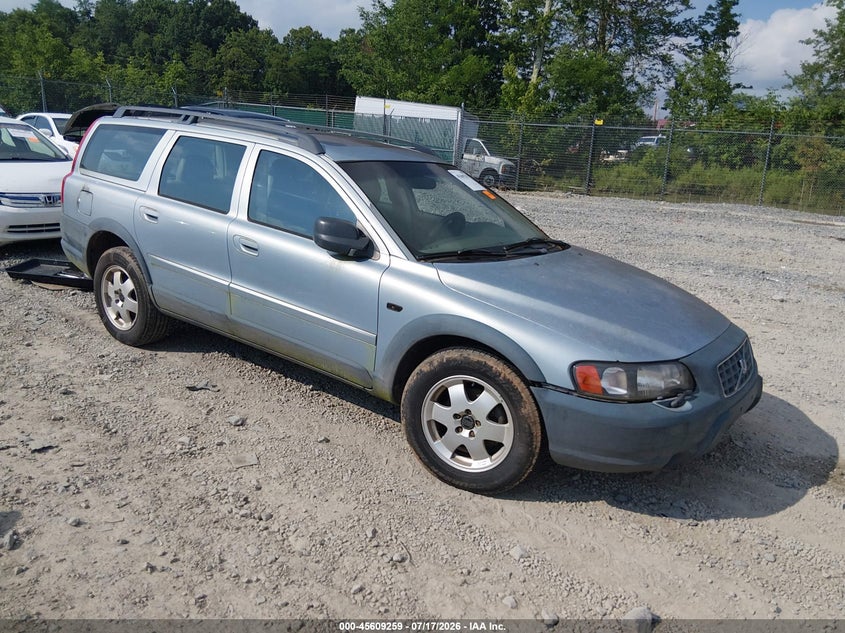2001 Volvo V70 VIN YV1SZ58D711040617 IAAI salvage auction — NORMAL WEAR, Original (West Virginia), sold $100 on 2026-07-22 (photo 1)