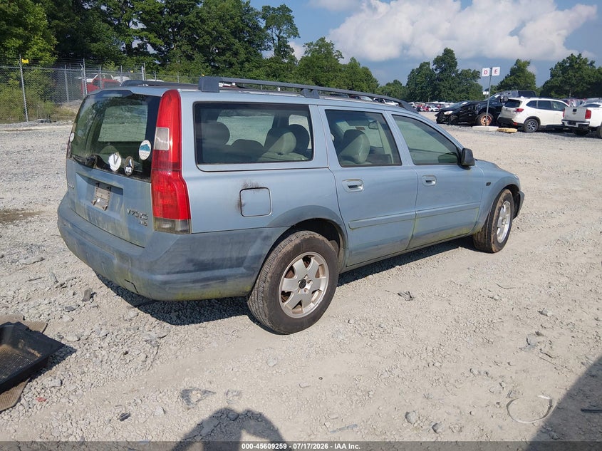 2001 Volvo V70 VIN YV1SZ58D711040617 IAAI salvage auction — NORMAL WEAR, Original (West Virginia), sold $100 on 2026-07-22 (photo 4)