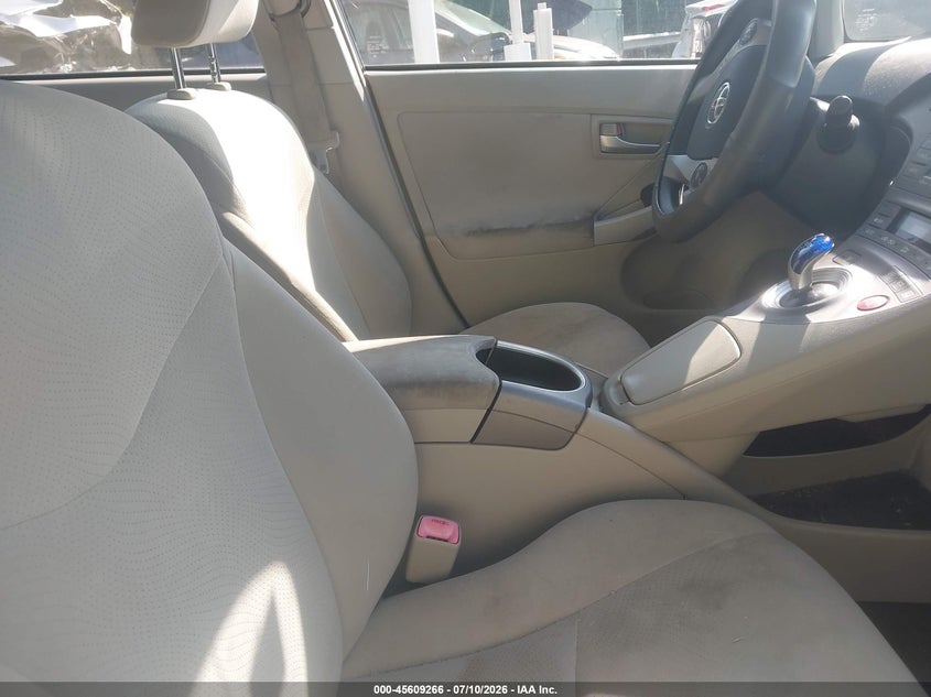 2013 Toyota Prius VIN JTDKN3DU2D5633844 IAAI salvage auction — NORMAL WEAR, Clear (North Carolina), sold $3,350 on 2026-07-16 (photo 5)